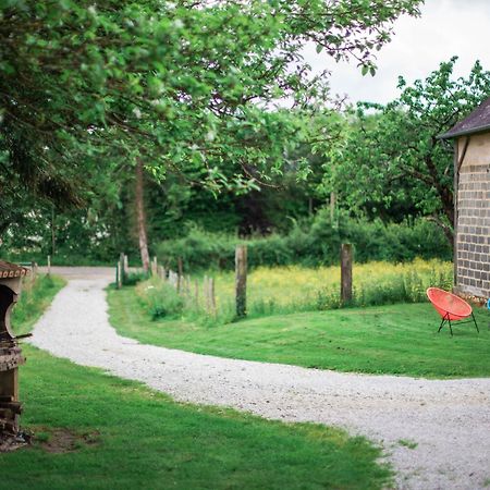 Gite De Charme Renove Avec Cheminee, Terrasse Et Proche Randonnees - Capacite 13 Pers. - Fr-1-410-179 Saint-Leonard-des-Bois Bagian luar foto