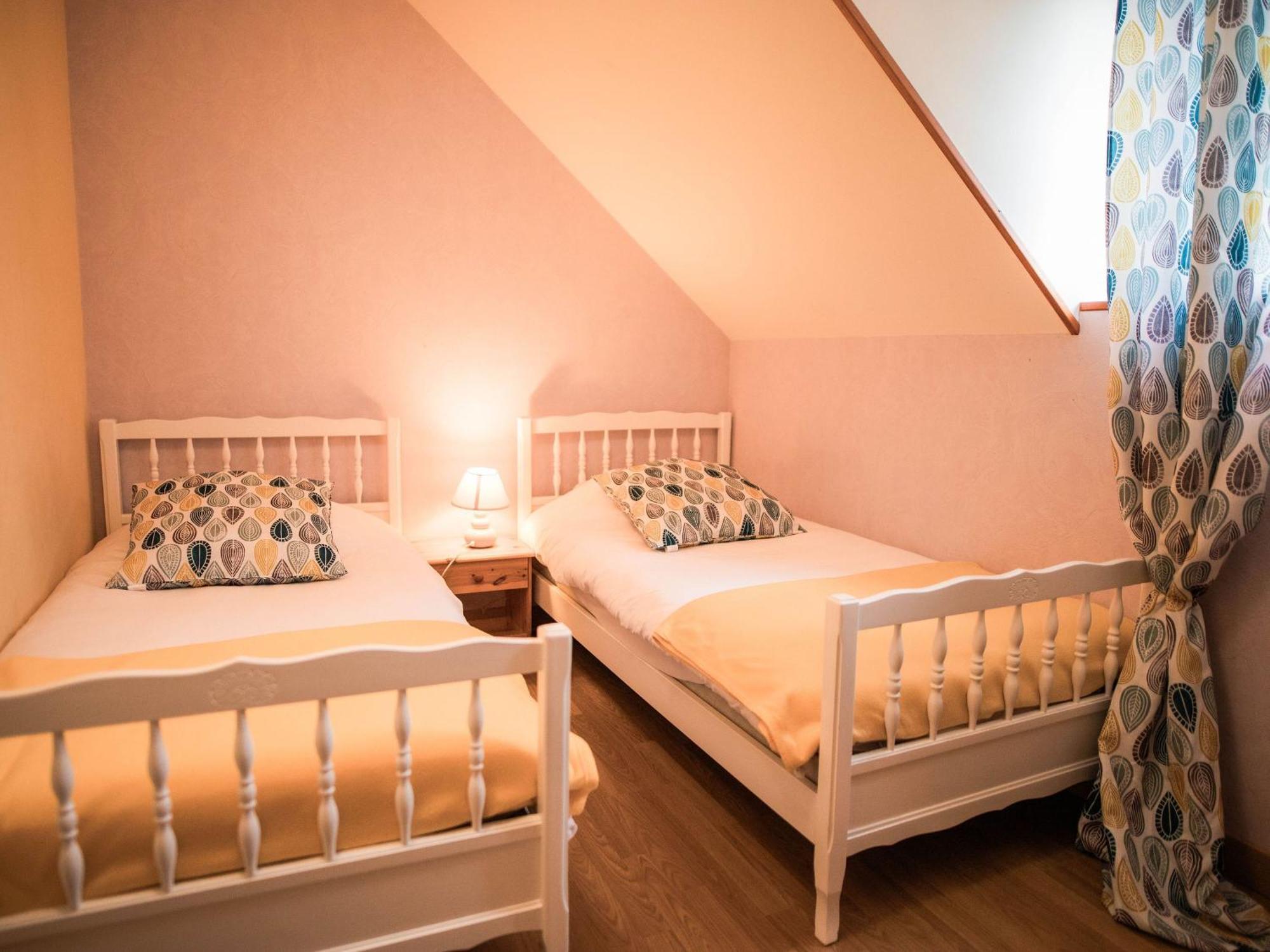 Gite De Charme Renove Avec Cheminee, Terrasse Et Proche Randonnees - Capacite 13 Pers. - Fr-1-410-179 Saint-Leonard-des-Bois Bagian luar foto